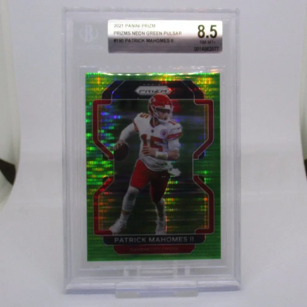 Patrick Mahomes II 2021 Panini Prizm Neon Green Pulsar Prizm #190 BGS 8.5